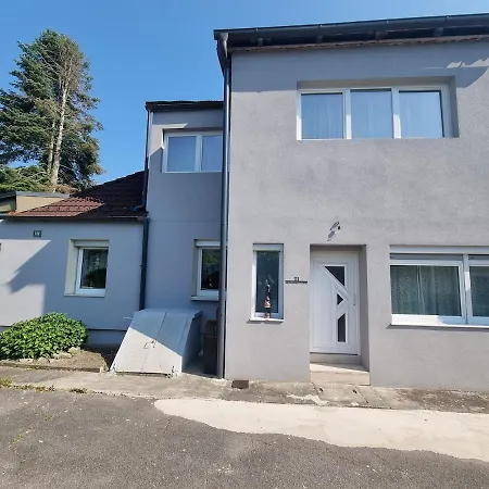 Будинок відпочинку Haus Mit Garten Und Parkplaetzen *