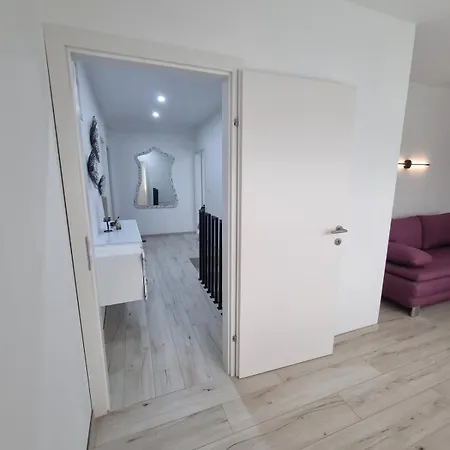 Будинок відпочинку Haus Mit Garten Und Parkplaetzen